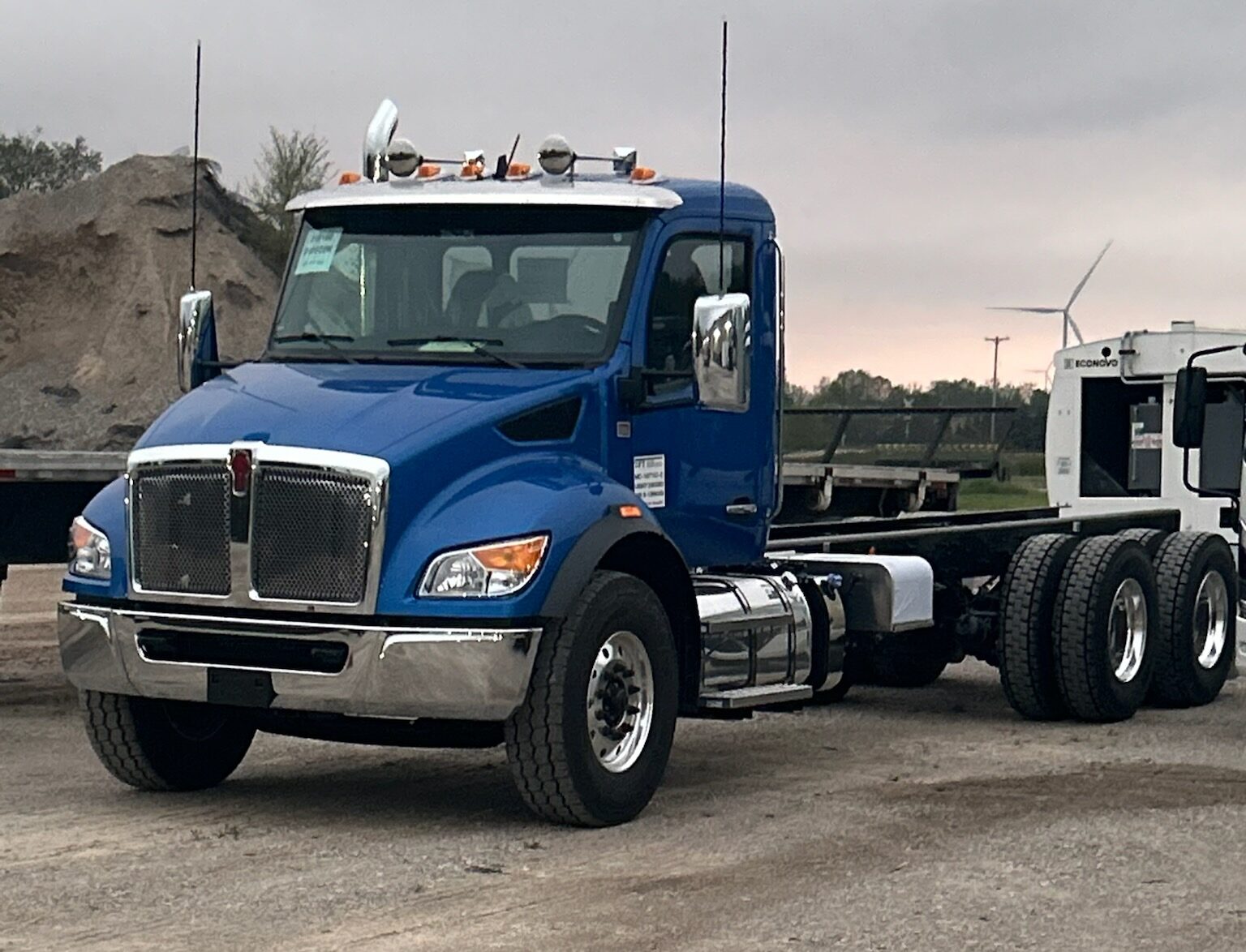 trident_truck3